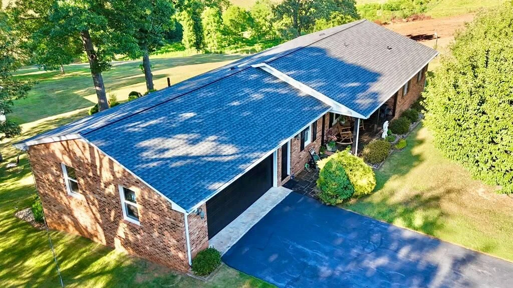 6481 Stewartsville RD - Photo 2