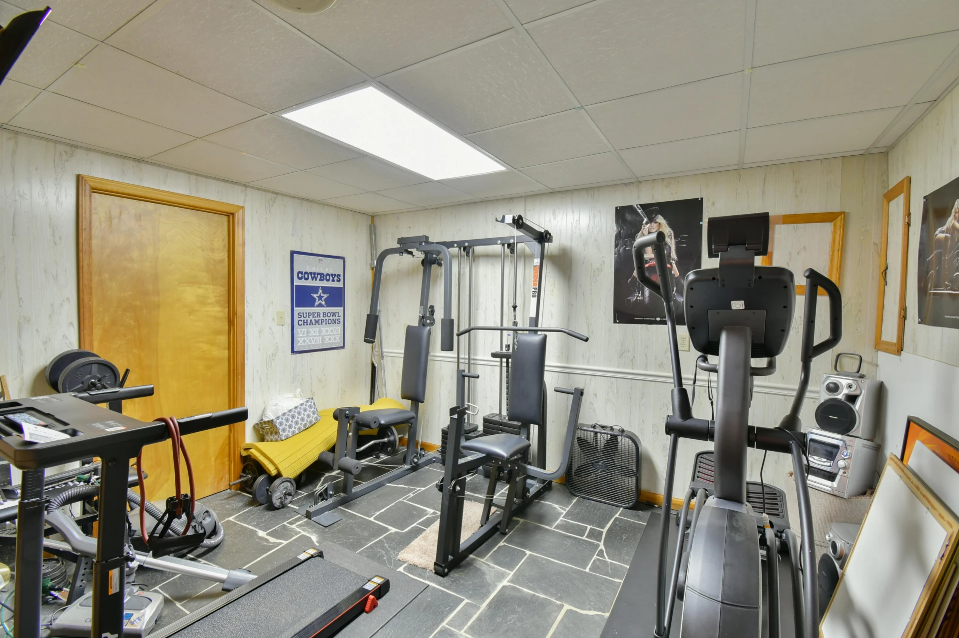 6481 Stewartsville RD - Photo 27