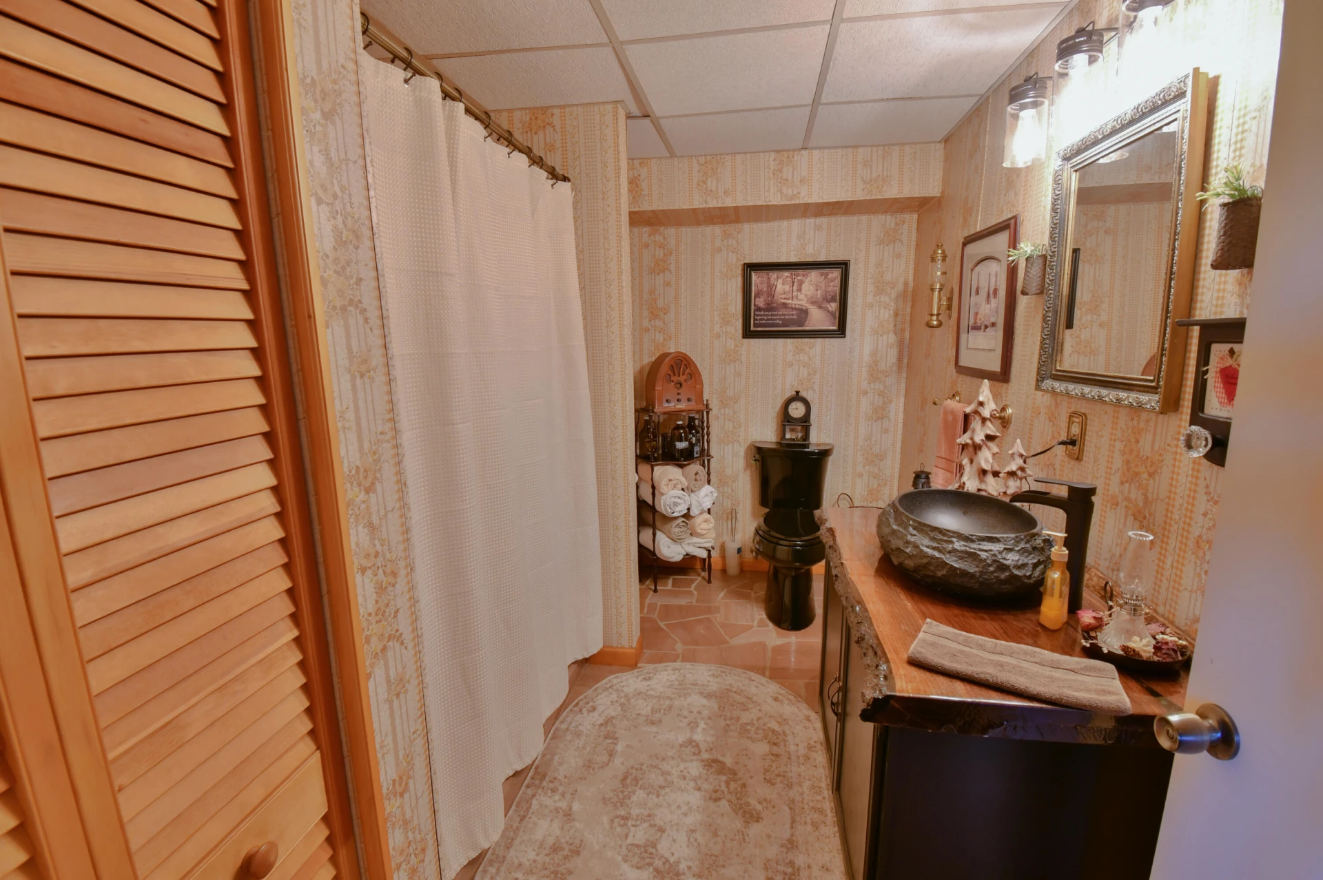 6481 Stewartsville RD - Photo 33
