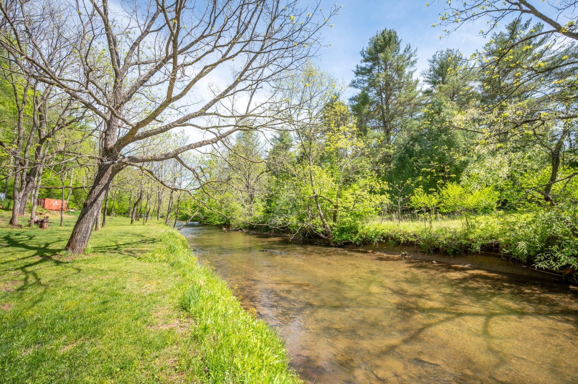 549 Burkes Ford RD - Photo 3