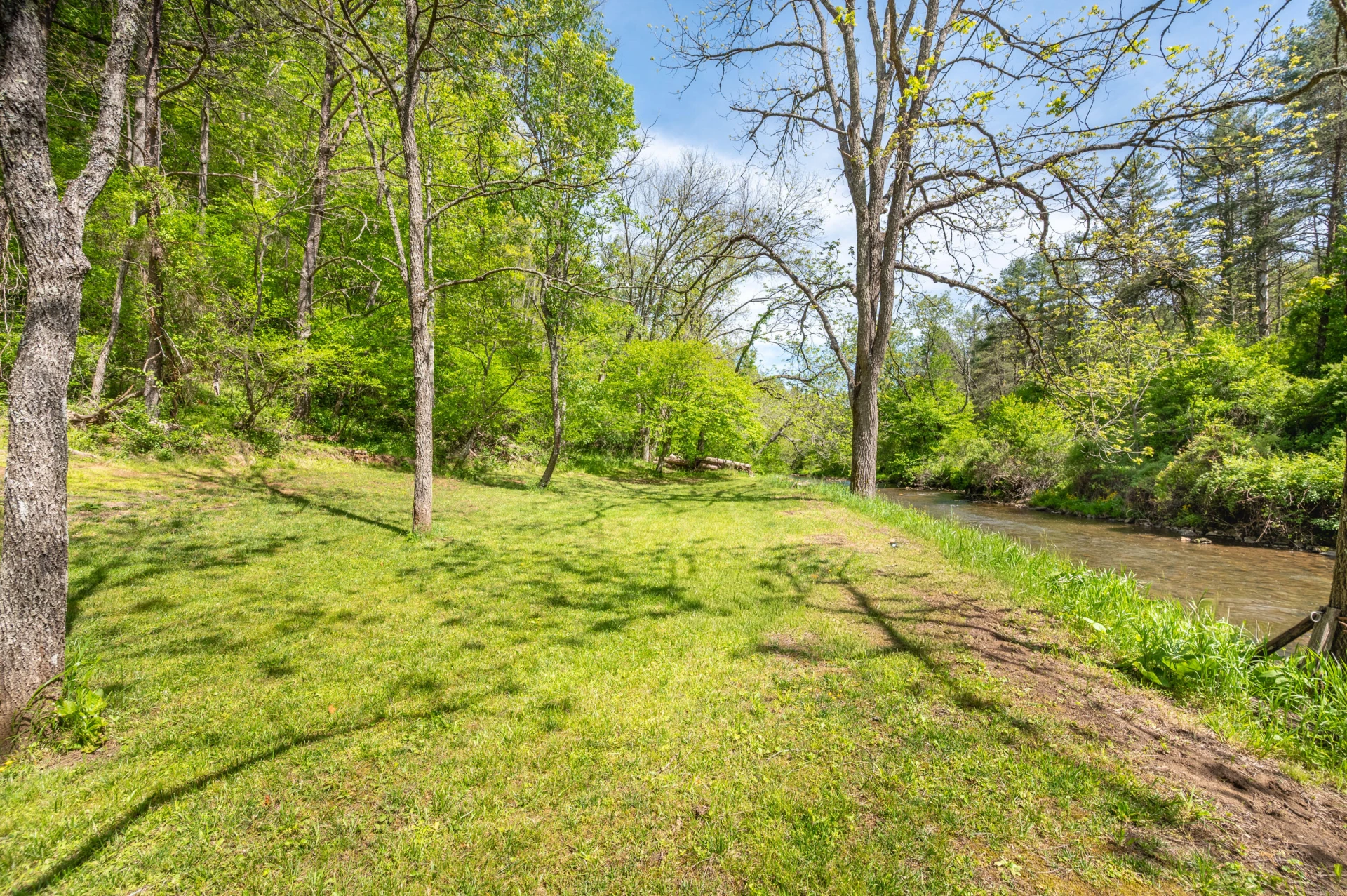 549 Burkes Ford RD - Photo 21