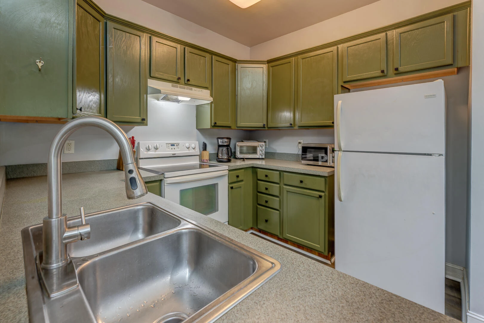 141 Chenault ST - Photo 15