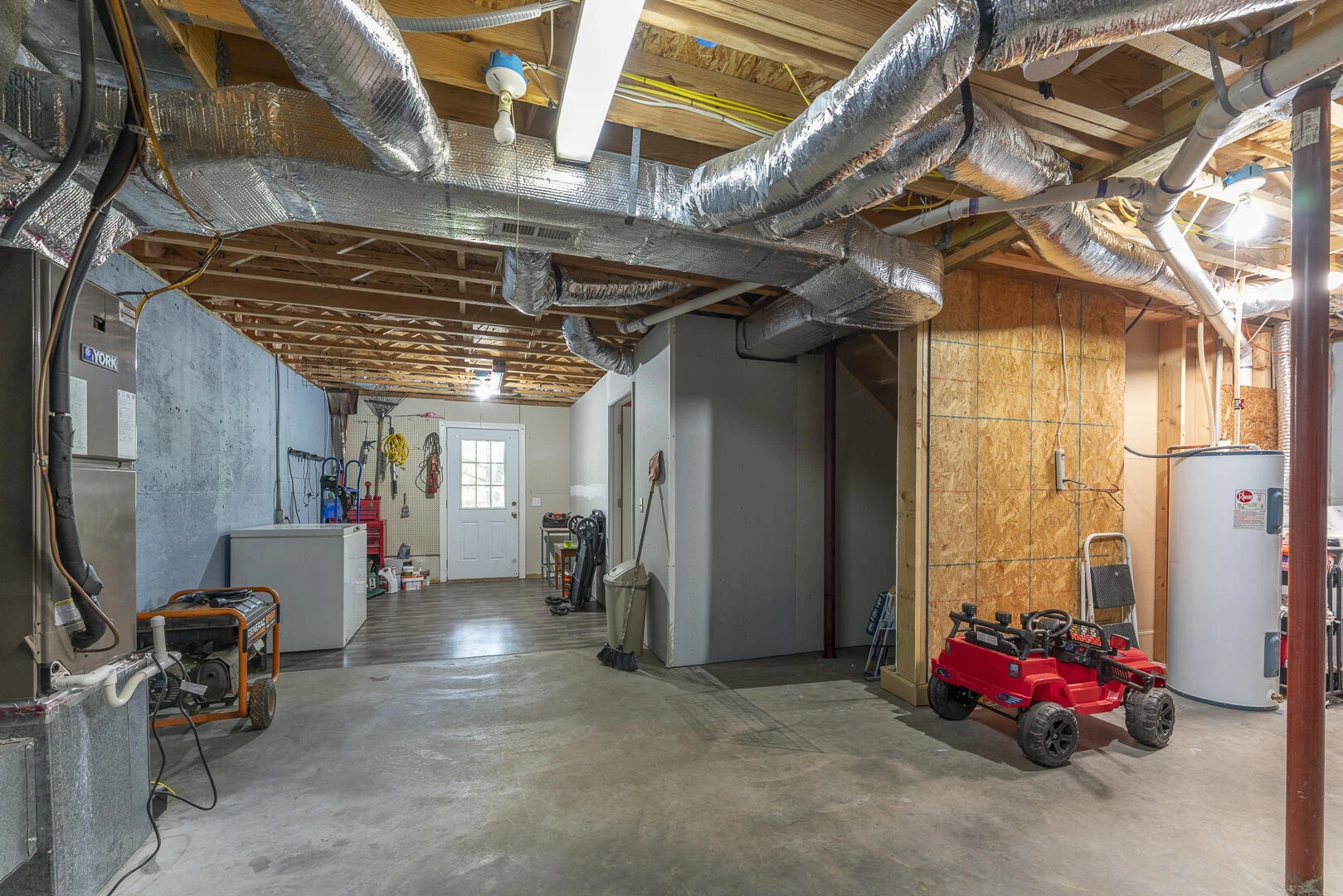 141 Chenault ST - Photo 33