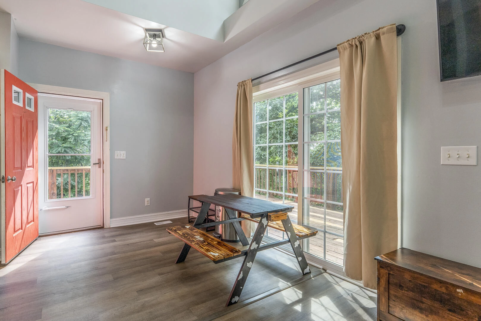 141 Chenault ST - Photo 8