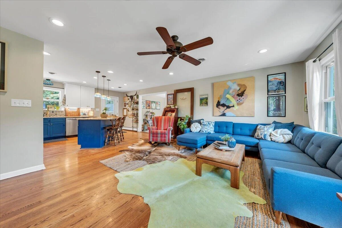 1901 Brookfield DR - Photo 10