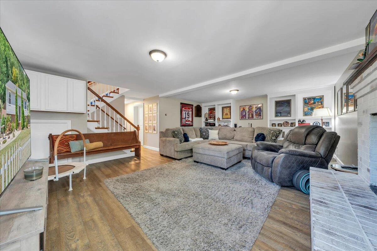 1901 Brookfield DR - Photo 24