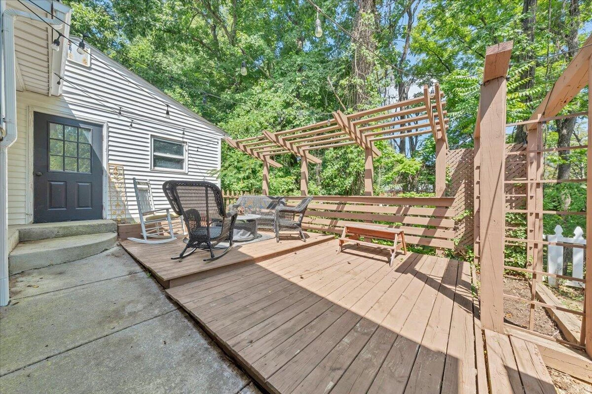 1901 Brookfield DR - Photo 34
