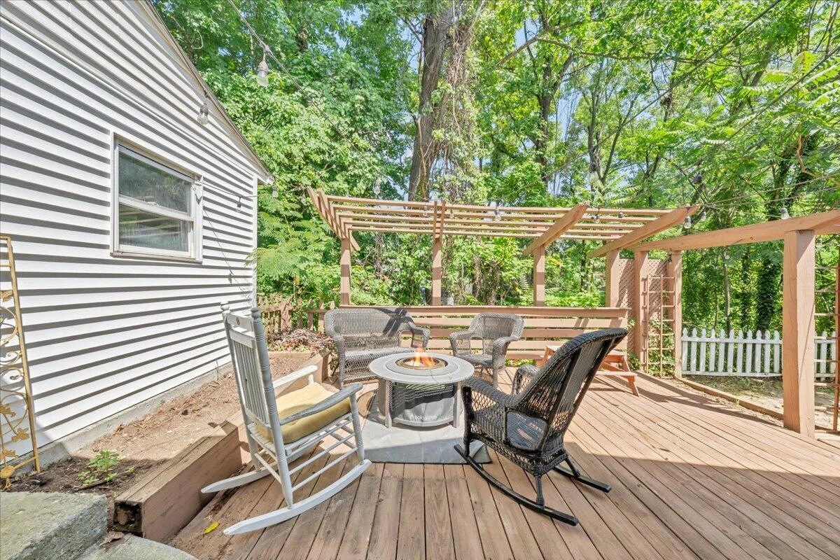 1901 Brookfield DR - Photo 35