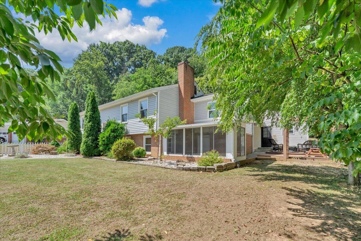 1901 Brookfield DR - Photo 43