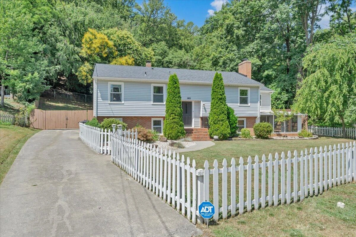 1901 Brookfield DR - Photo 45