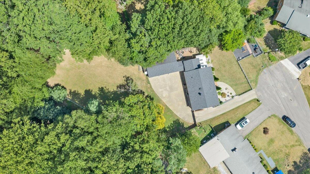 1901 Brookfield DR - Photo 49