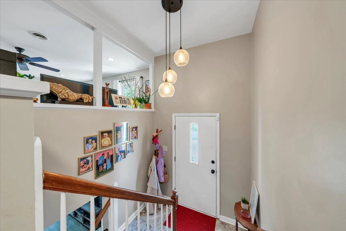 1901 Brookfield DR - Photo 7