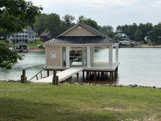 365 Hardy RD, Penhook, VA, 24137