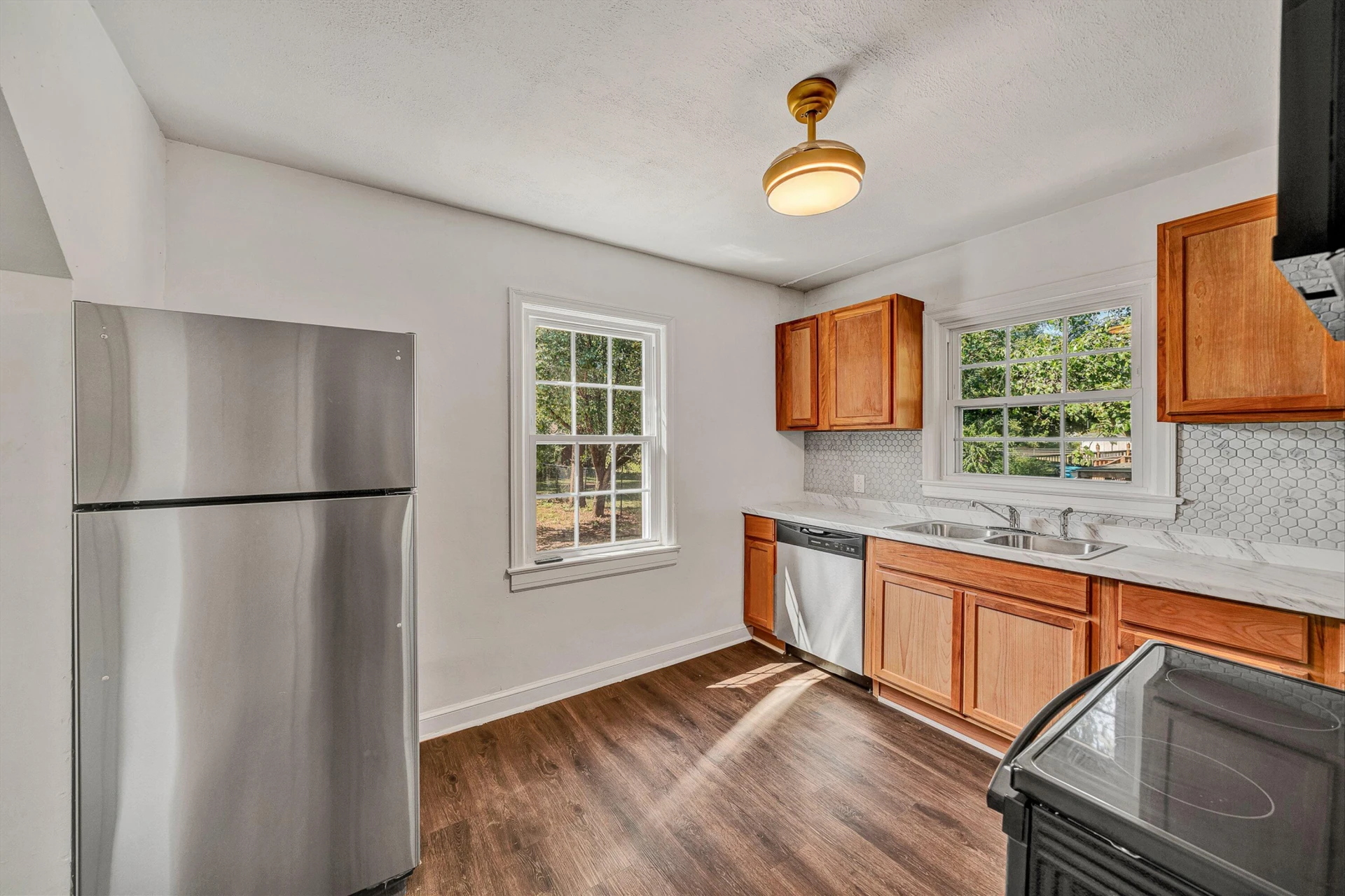 2610 Vancouver DR NW - Photo 12