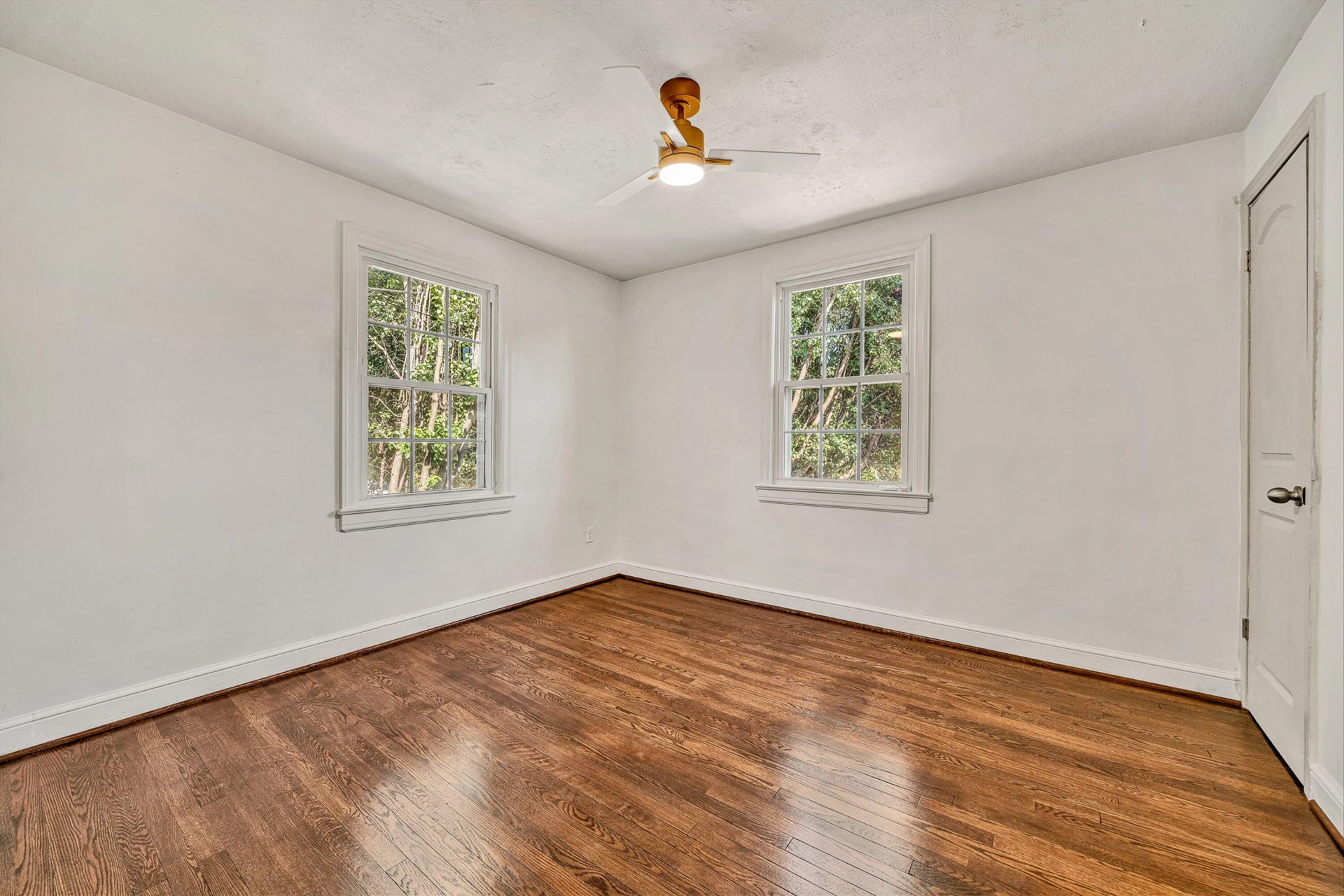 2610 Vancouver DR NW - Photo 17