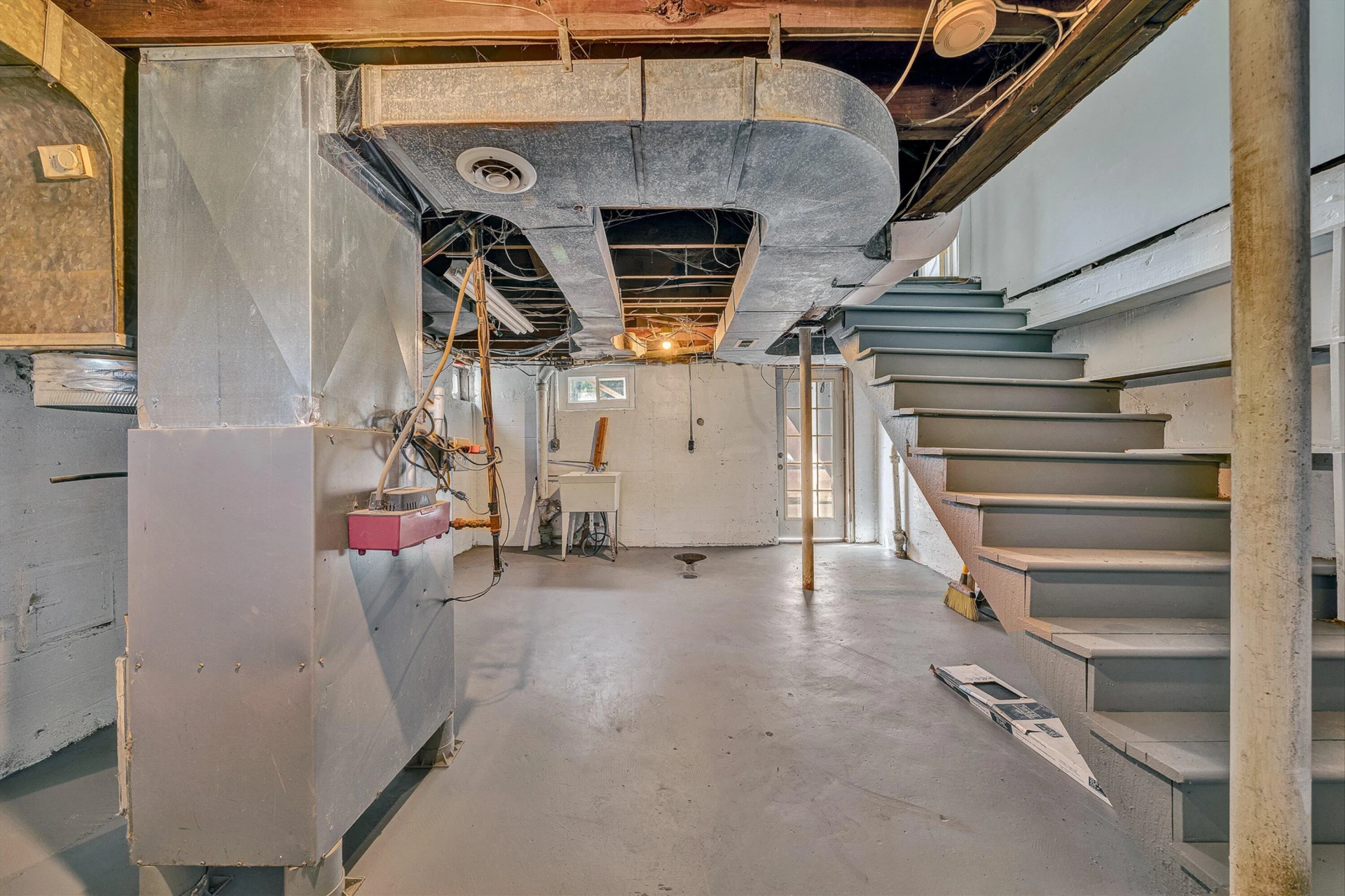 2610 Vancouver DR NW - Photo 23