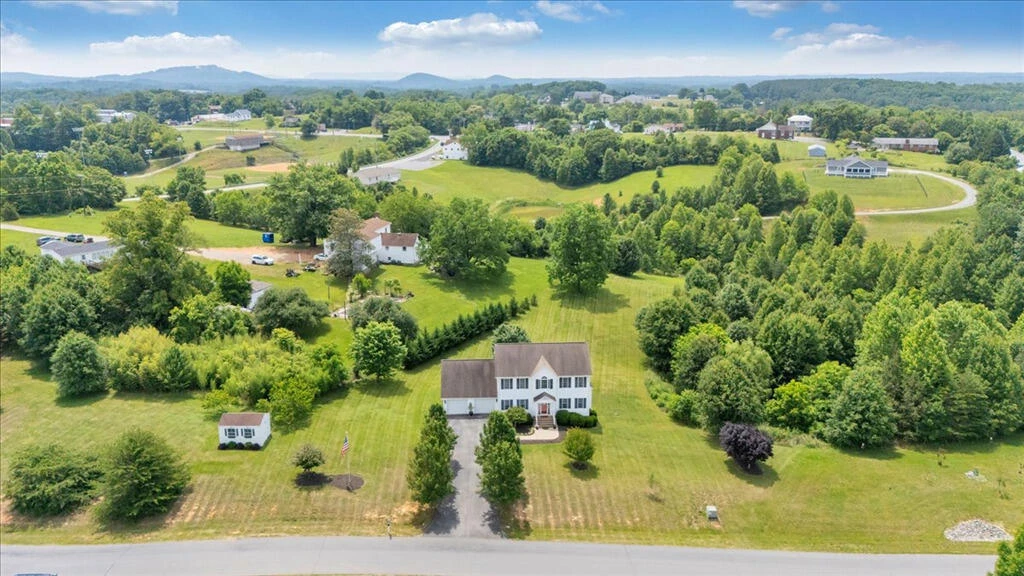 1138 Fallview DR - Photo 54