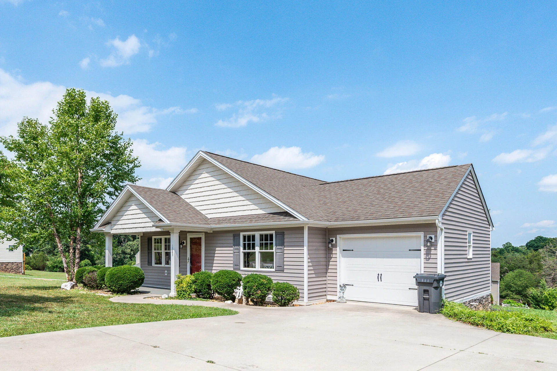 1583 Link RD - Photo 2