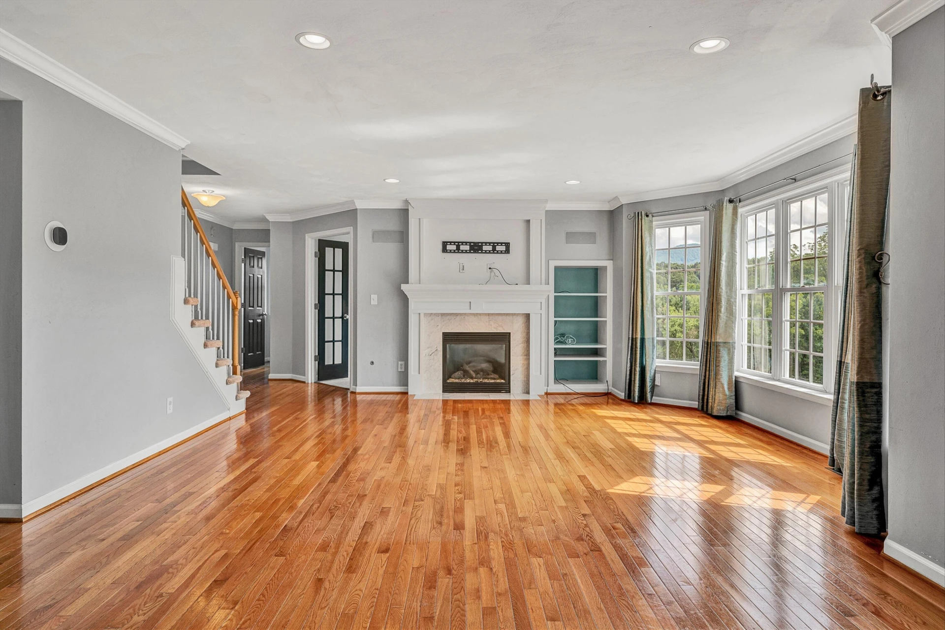 6316 Sandhurst DR - Photo 18