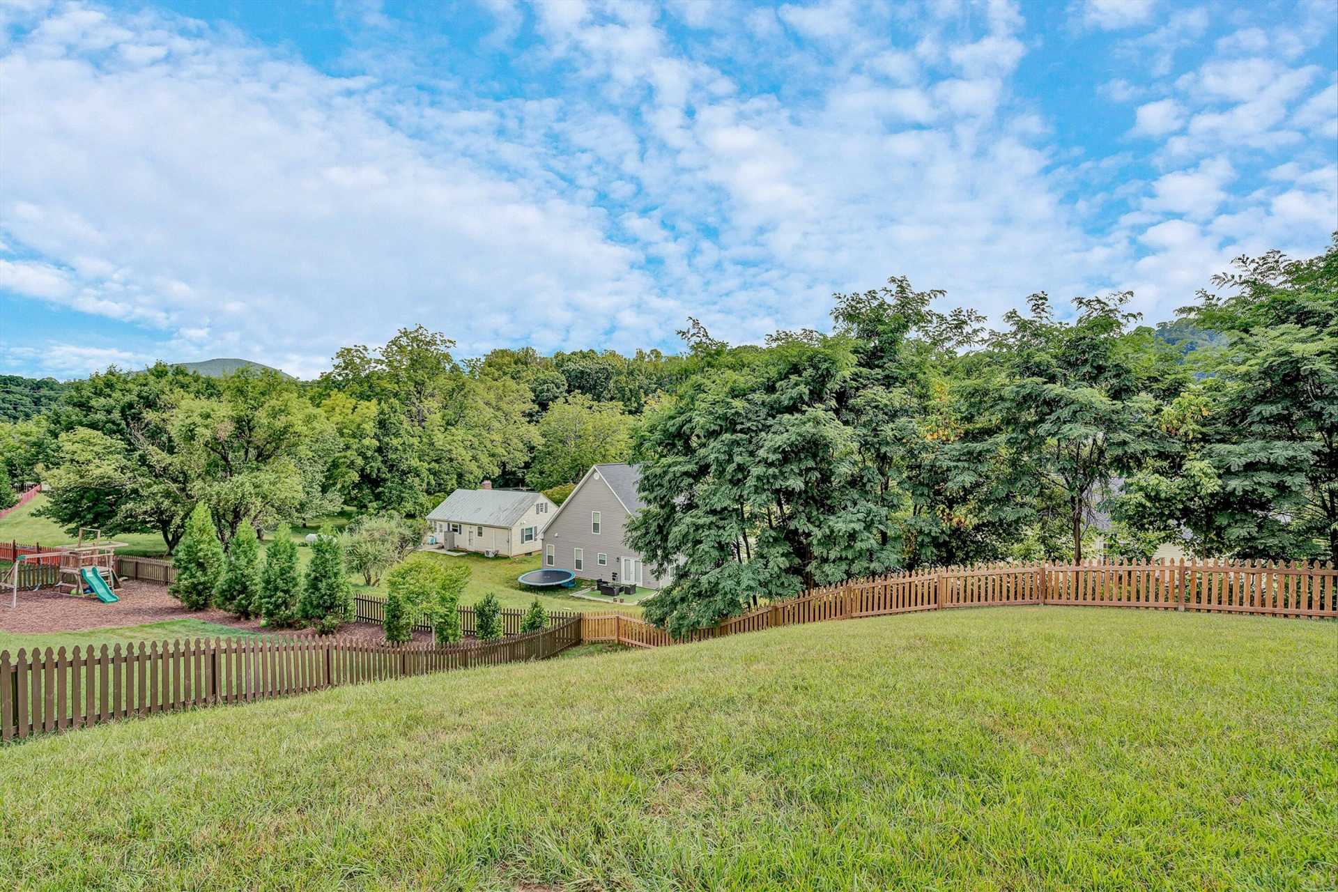 6316 Sandhurst DR - Photo 64