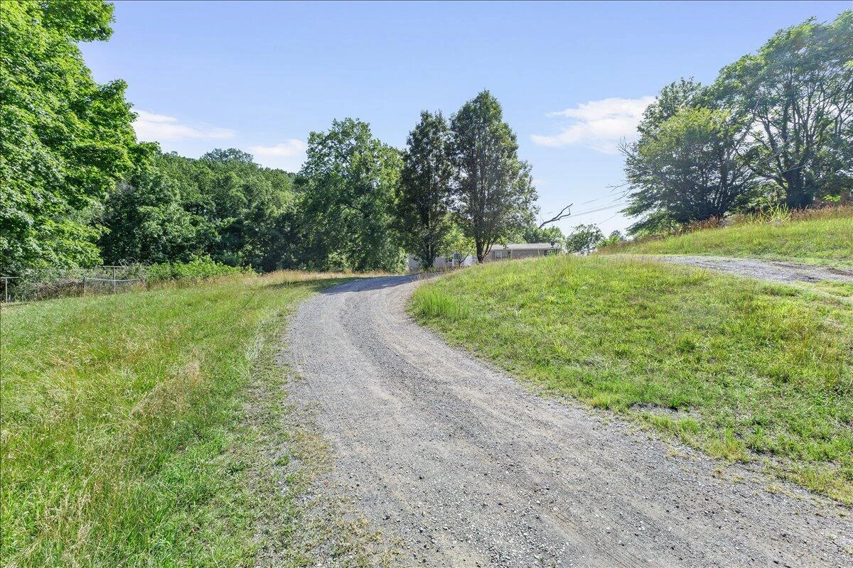 12846 W Lynchburg Salem Tpke - Photo 2