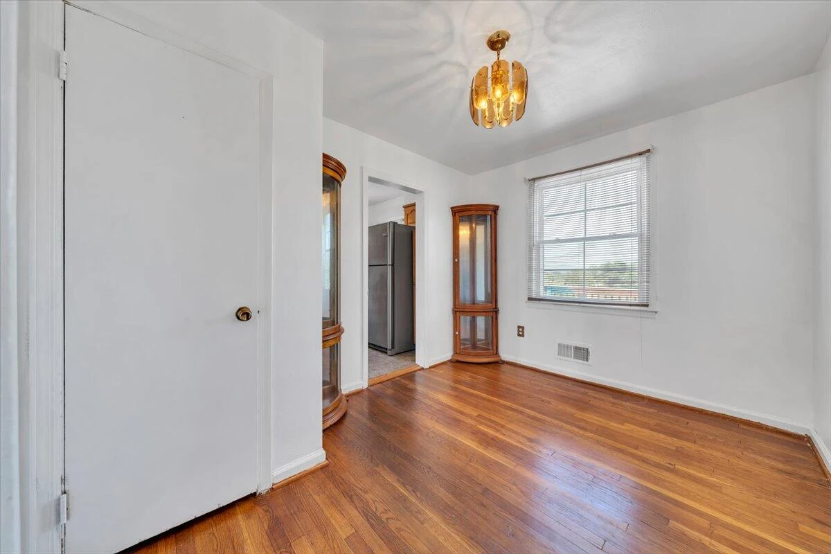 1331 Leon ST NW - Photo 10