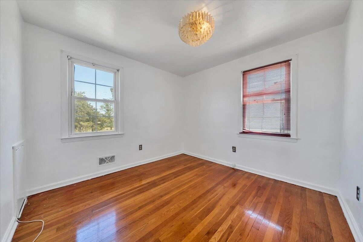 1331 Leon ST NW - Photo 12