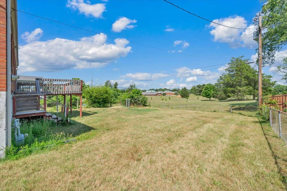 1331 Leon ST NW - Photo 28