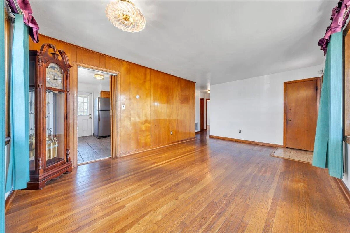 1331 Leon ST NW - Photo 5