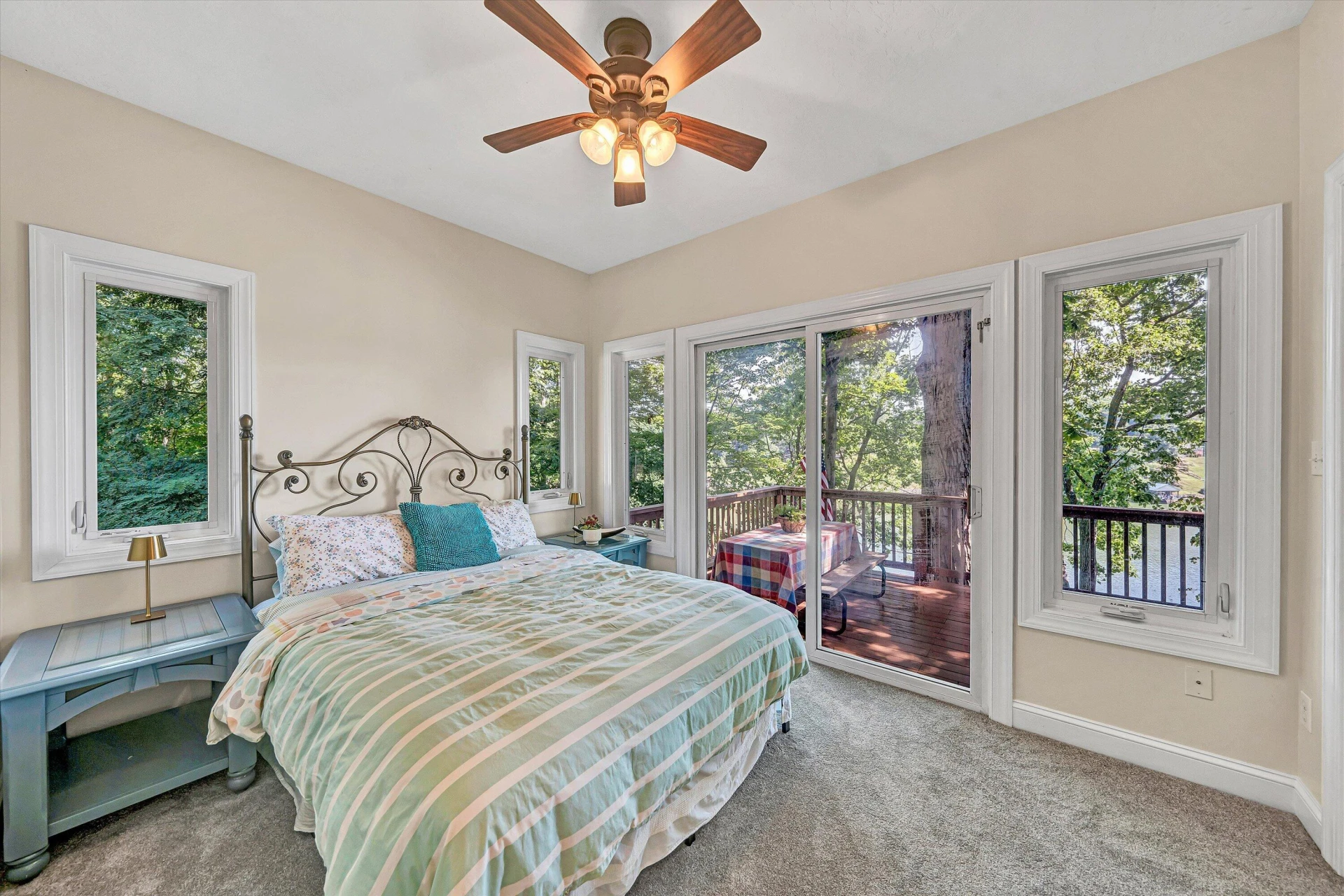 335 Lakecrest DR - Photo 23