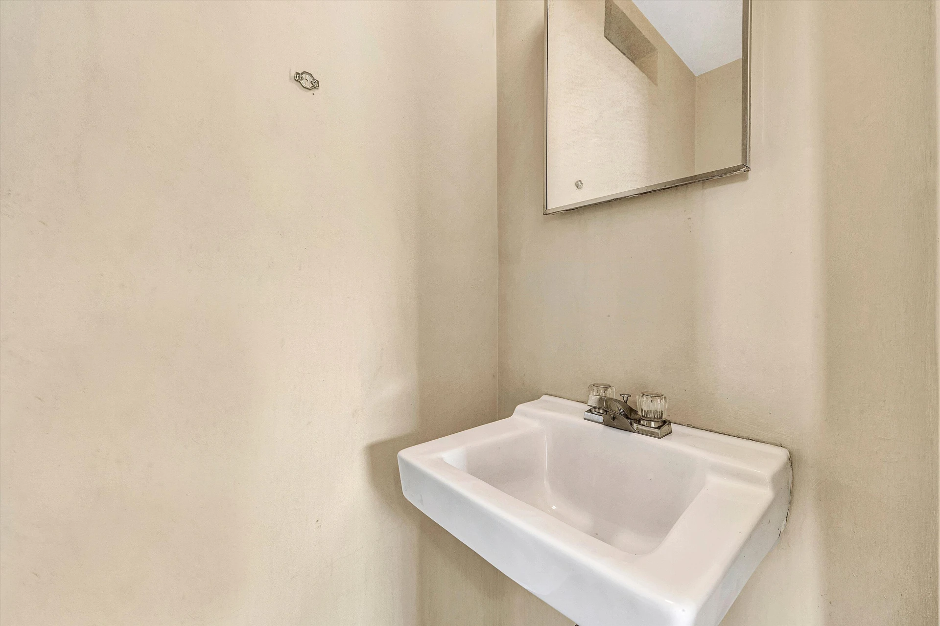 172 Tampa DR - Photo 14
