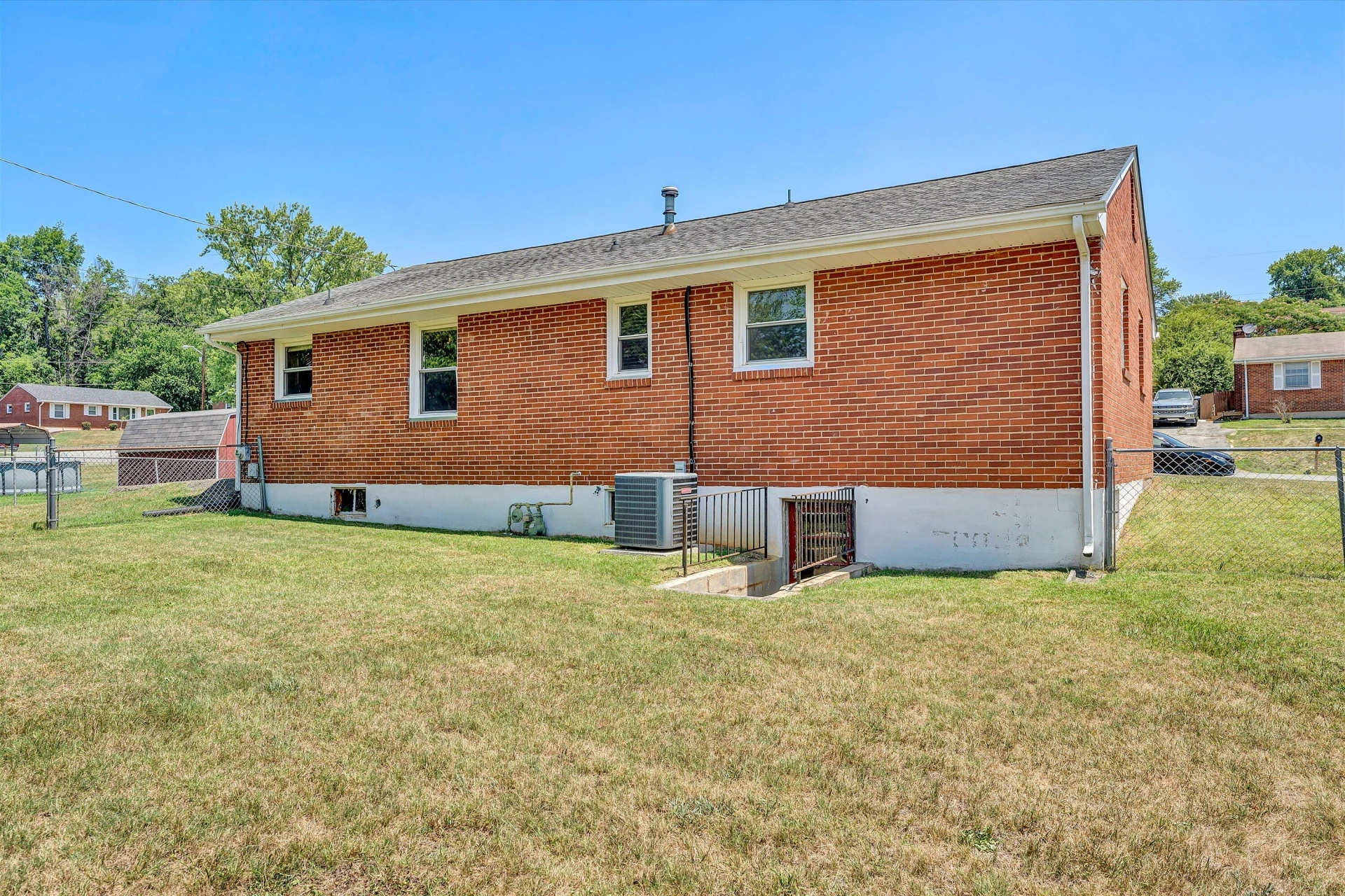 172 Tampa DR - Photo 21