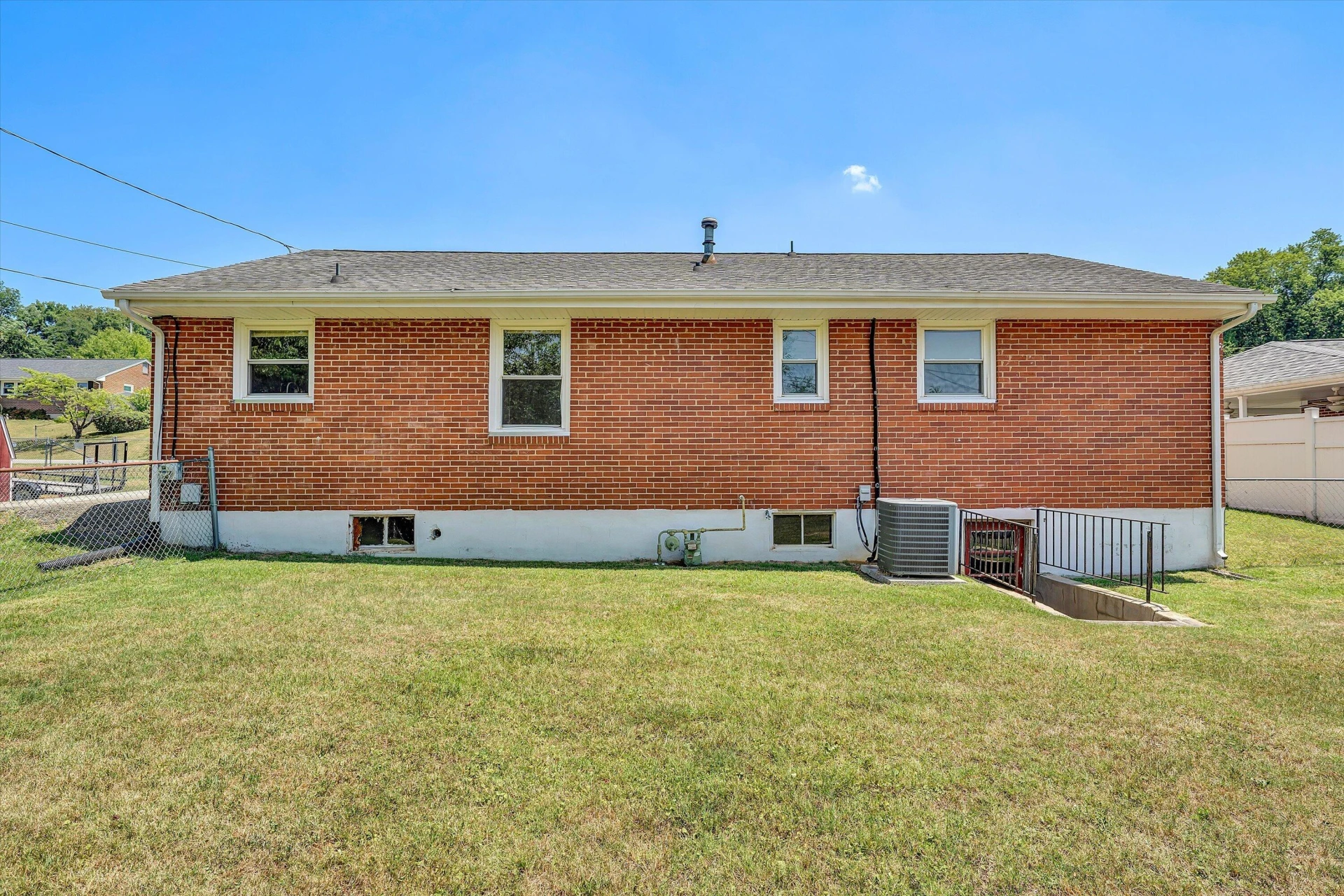 172 Tampa DR - Photo 22