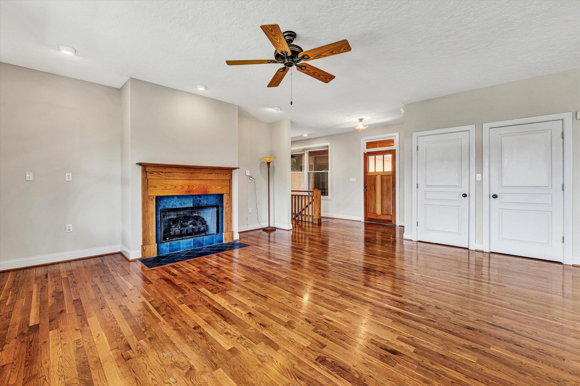 209 Park Shores CIR - Photo 38