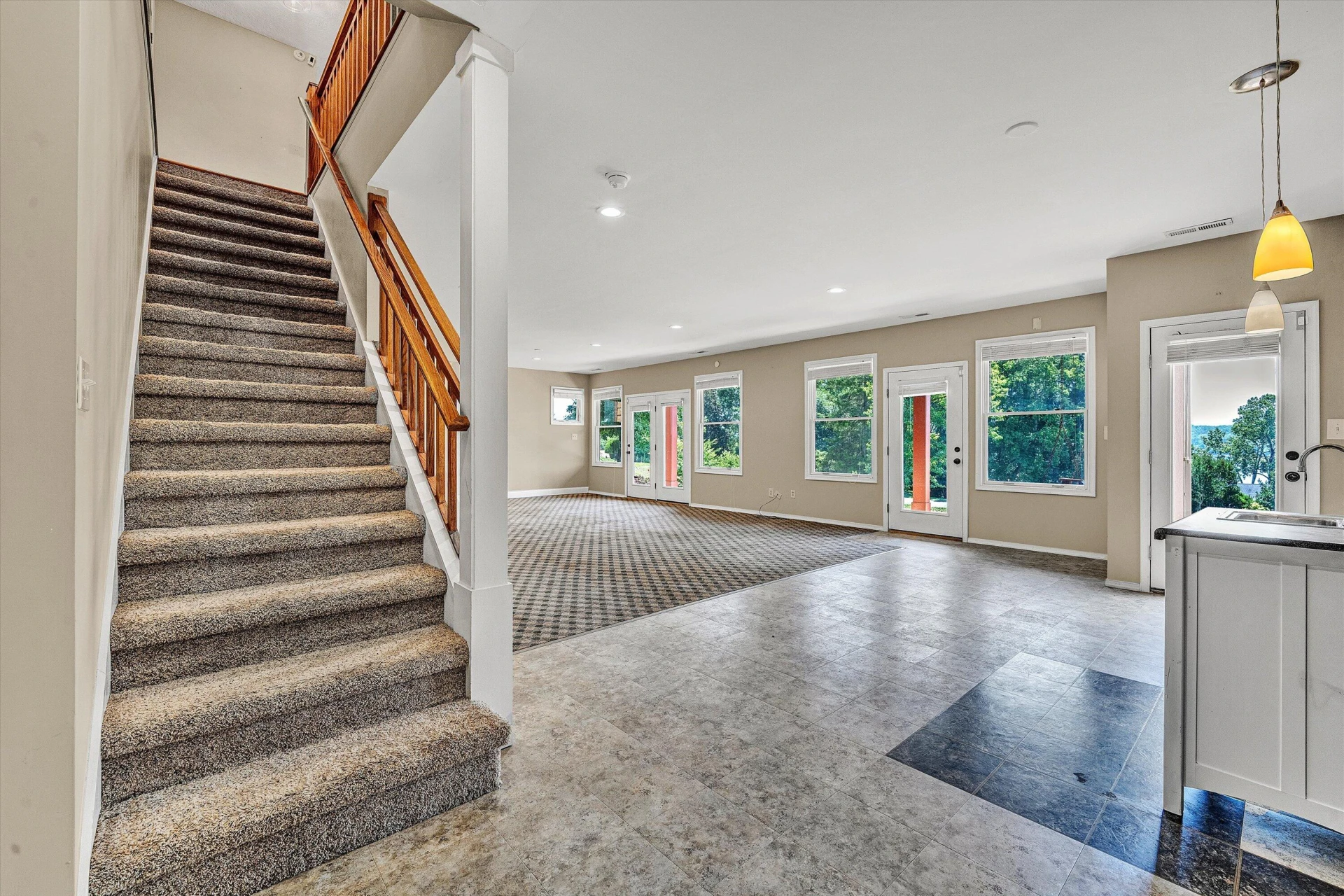 209 Park Shores CIR - Photo 19