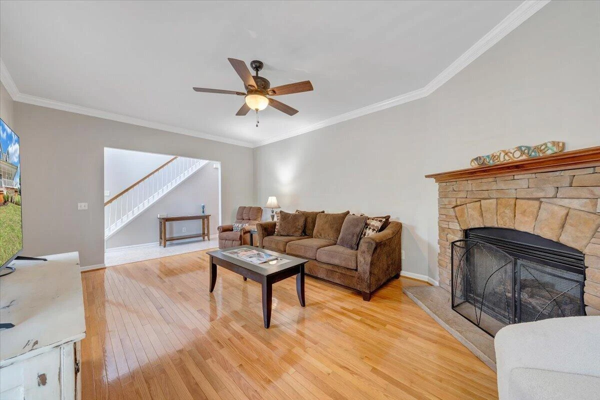 1157 Lakeland Pines DR - Photo 11