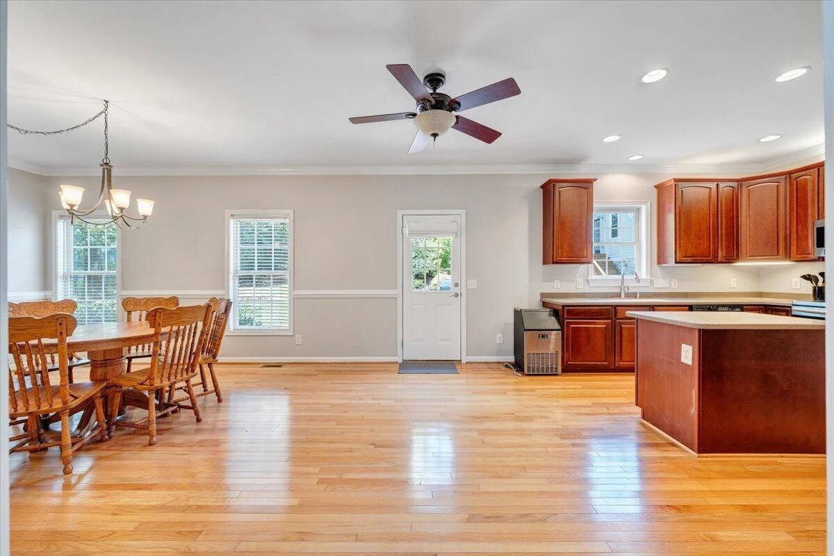 1157 Lakeland Pines DR - Photo 12