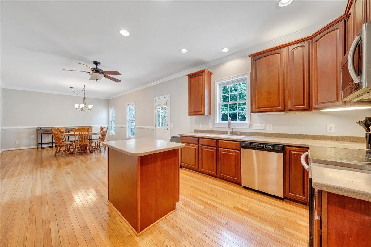 1157 Lakeland Pines DR - Photo 15