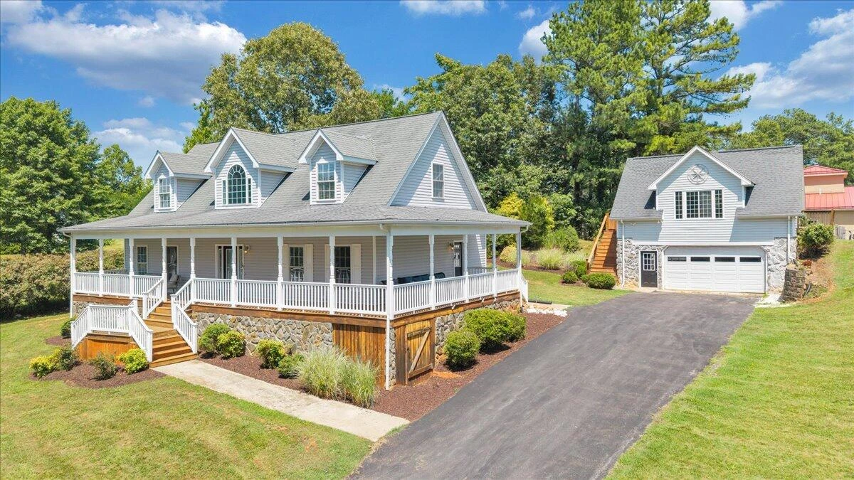 1157 Lakeland Pines DR - Photo 2