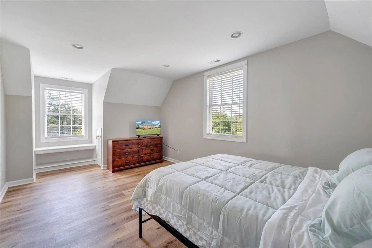 1157 Lakeland Pines DR - Photo 33
