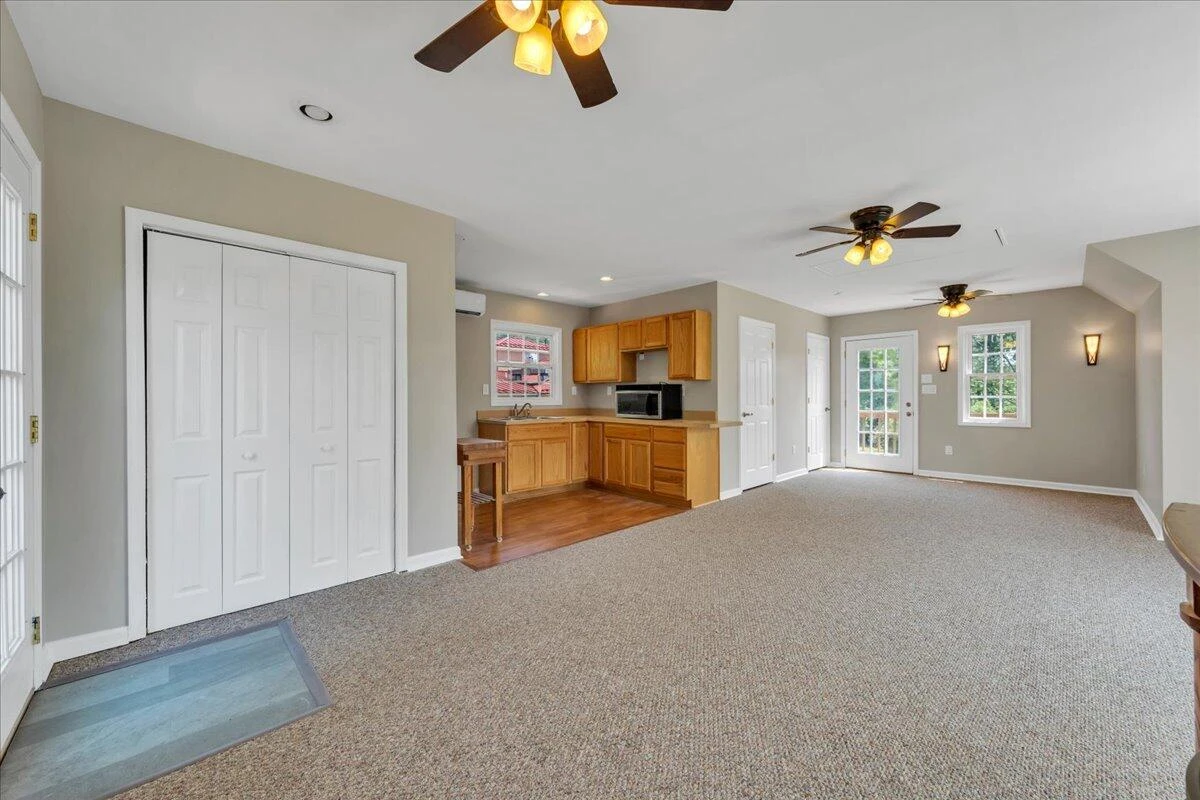 1157 Lakeland Pines DR - Photo 51
