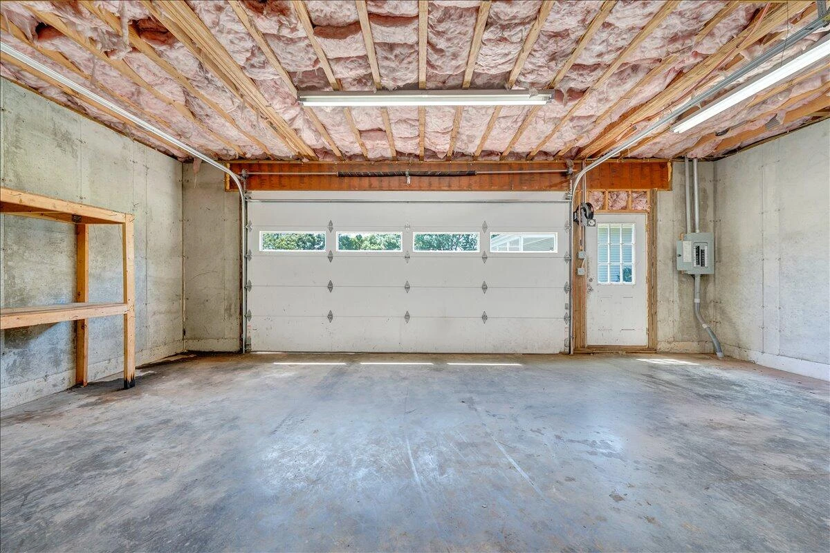 1157 Lakeland Pines DR - Photo 36