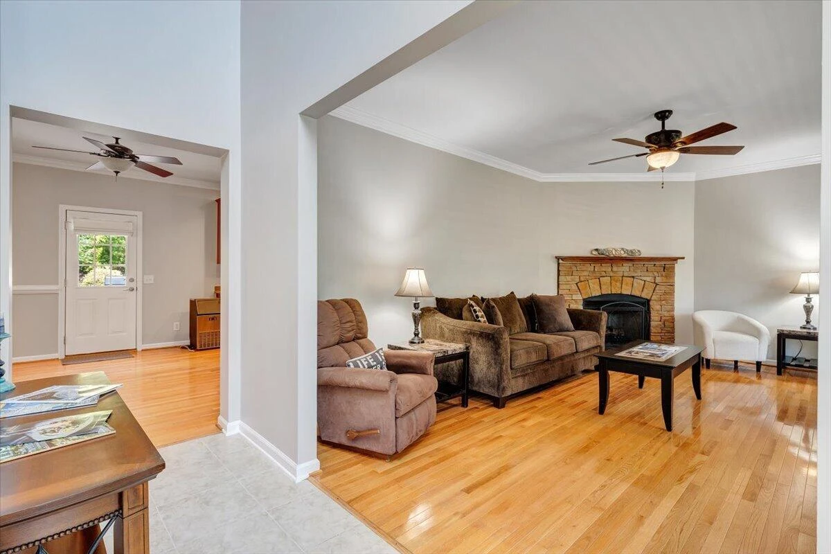 1157 Lakeland Pines DR - Photo 8
