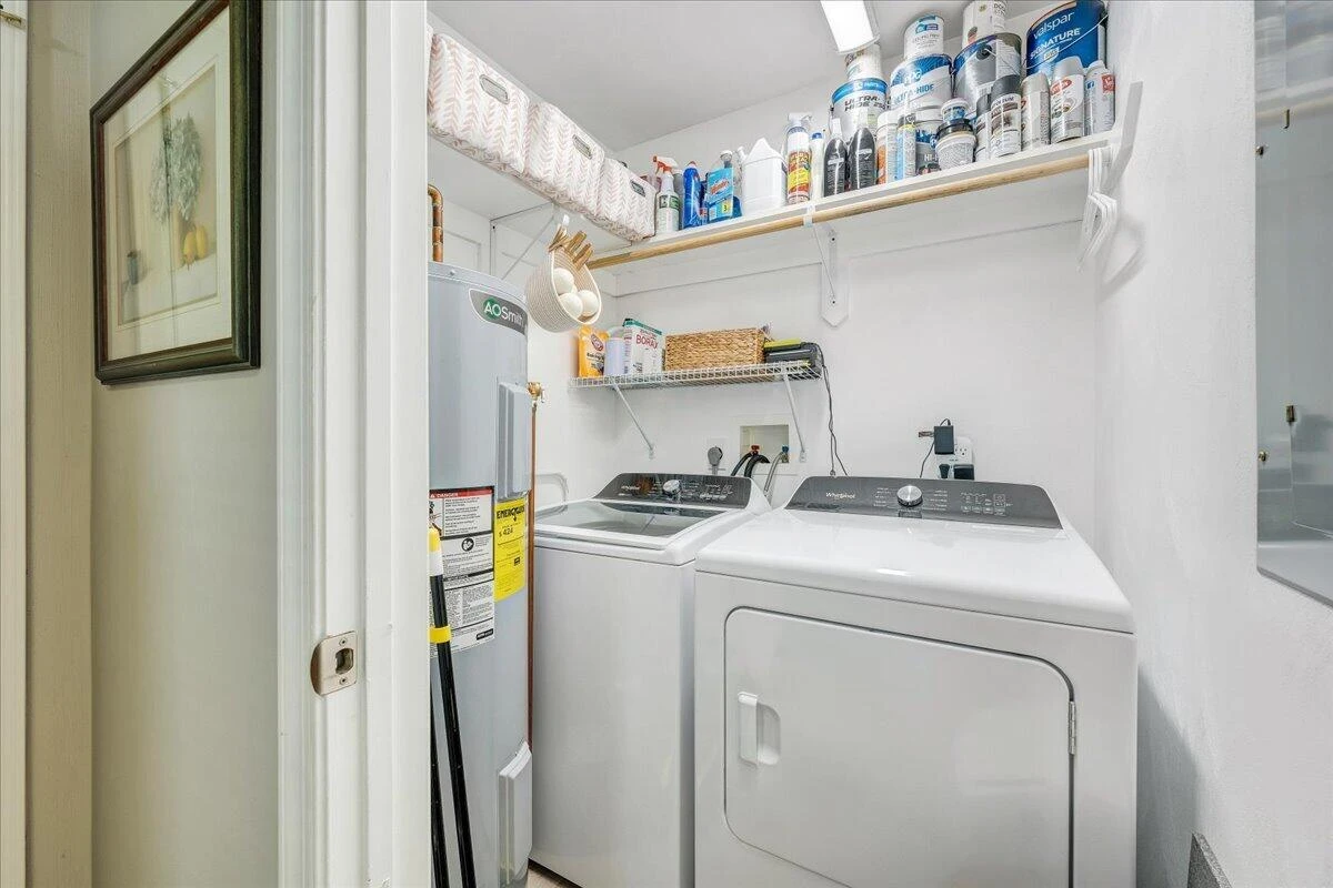 1533 Blanton AVE SE - Photo 14
