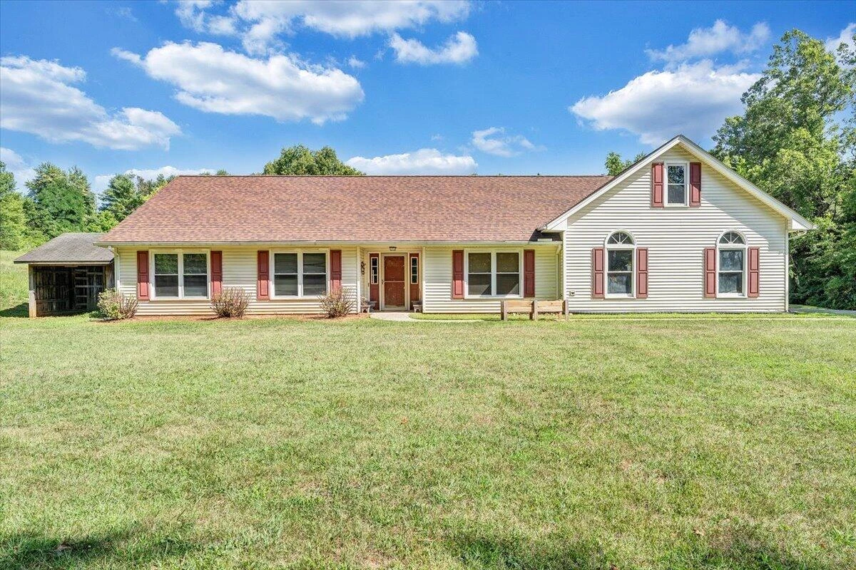 361 Saddlewood DR - Photo 2
