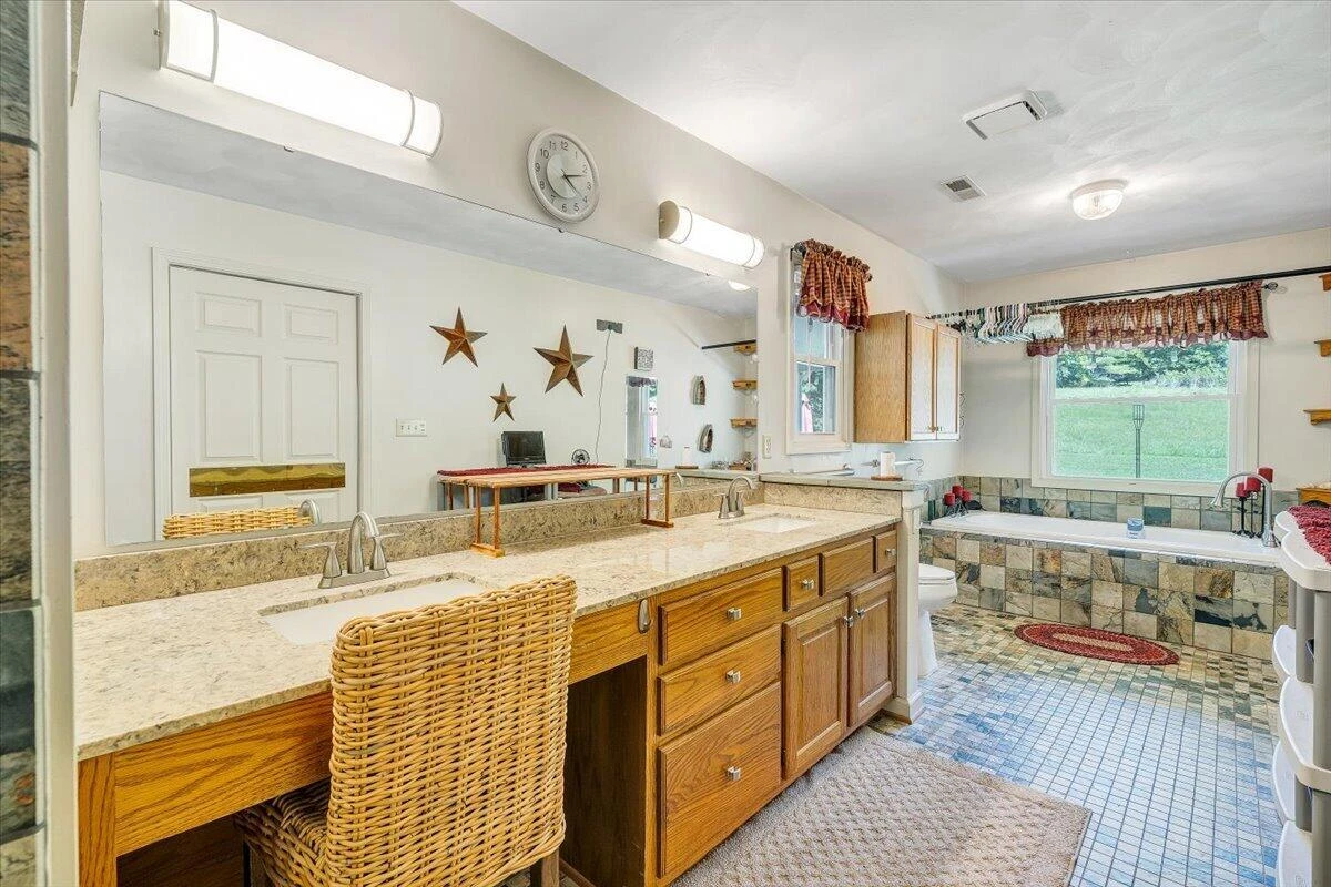 361 Saddlewood DR - Photo 21