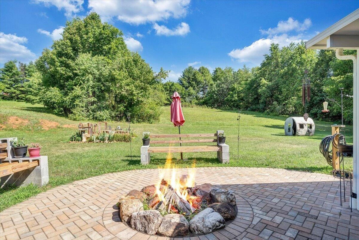 361 Saddlewood DR - Photo 30