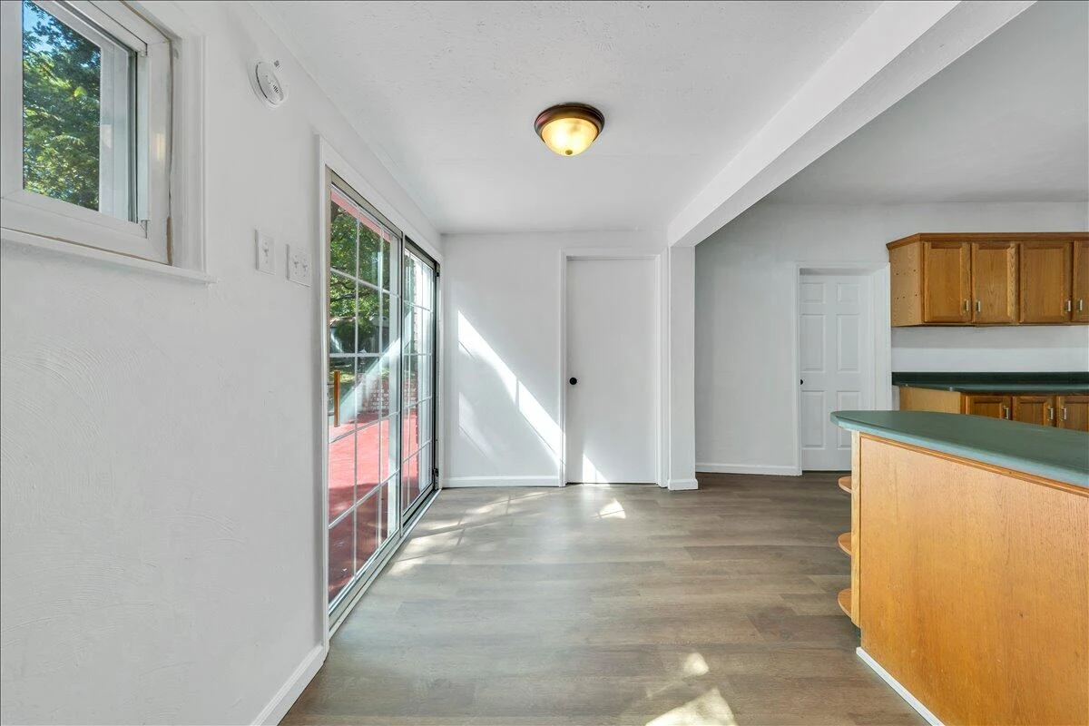 1316 North AVE NE - Photo 15