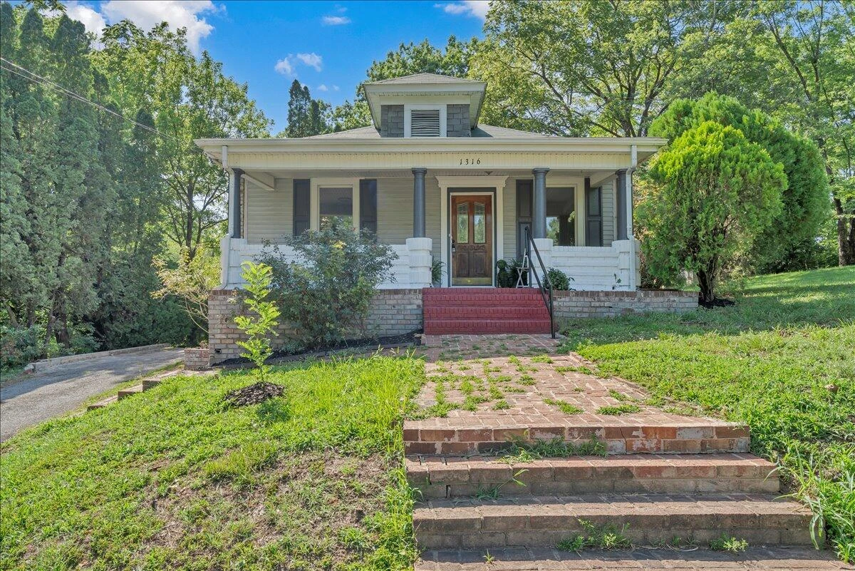 1316 North AVE NE - Photo 29