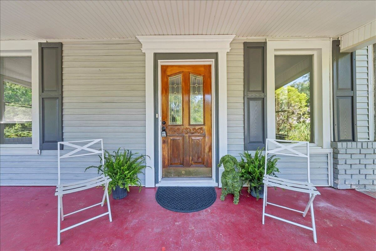 1316 North AVE NE - Photo 4